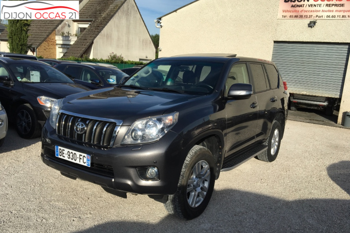 TOYOTA LAND CRUISER II