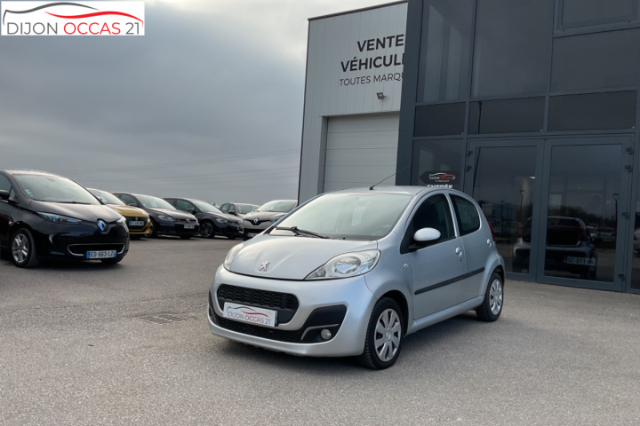 PEUGEOT 107
