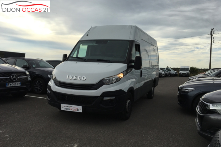 IVECO DAILY FOURGON