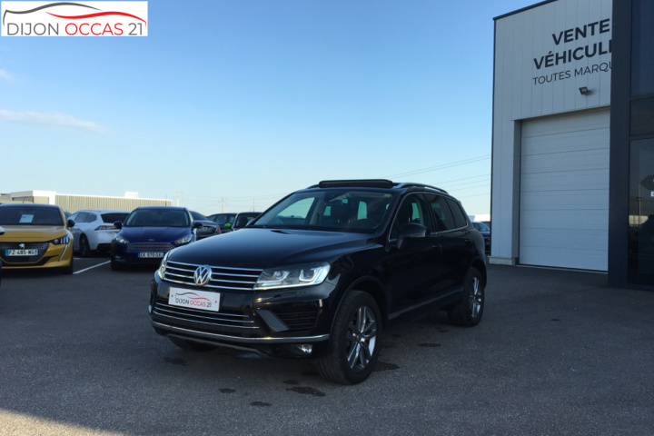 VOLKSWAGEN TOUAREG