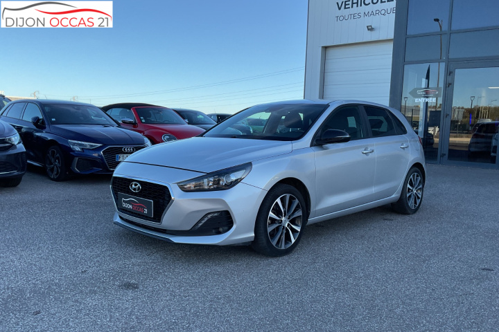 HYUNDAI i30