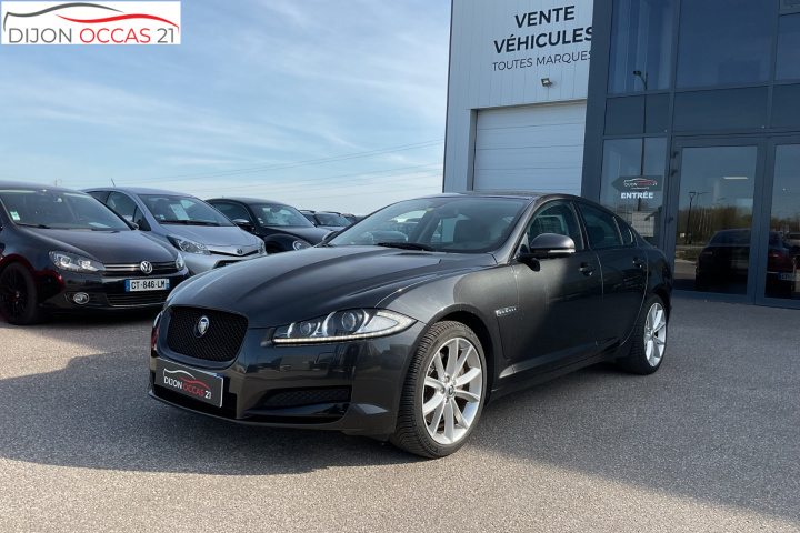 JAGUAR XF